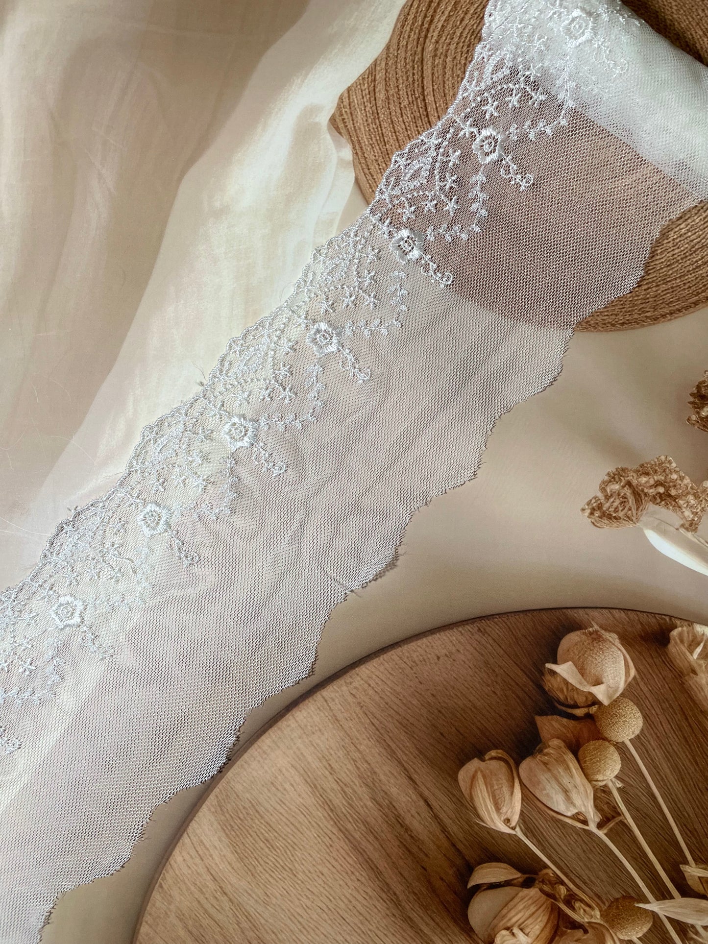 Net Embroidered Laces- 8.5 cm Width- #LL16NEL0077