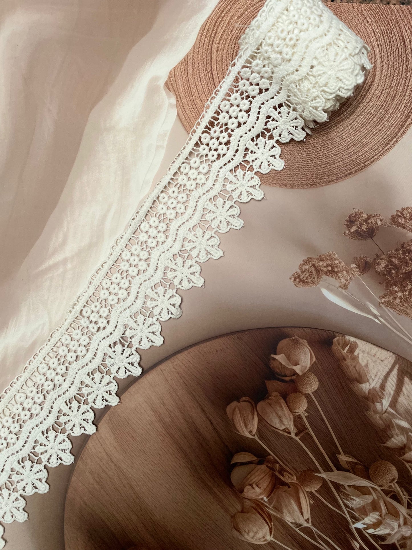 White Chemical Lace ā 8 cm Width - #LL33S0014