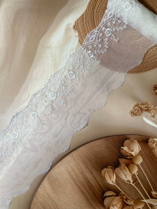 Net Embroidered Laces- 8.5 cm Width- #LL16NEL0077